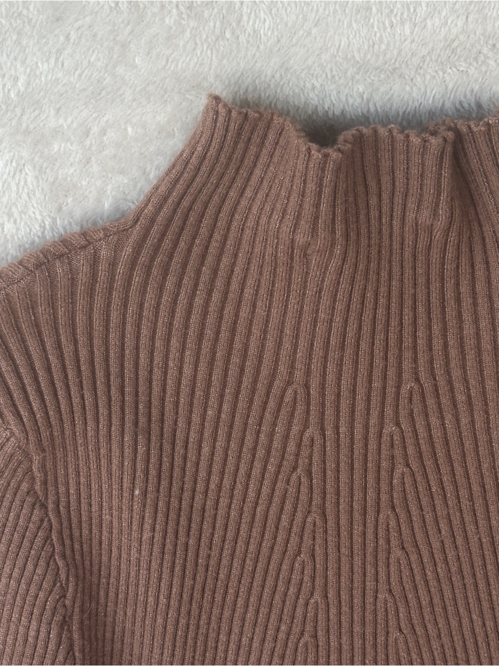 Ribbed Mock Neck Sweater Top in Taupe Brown